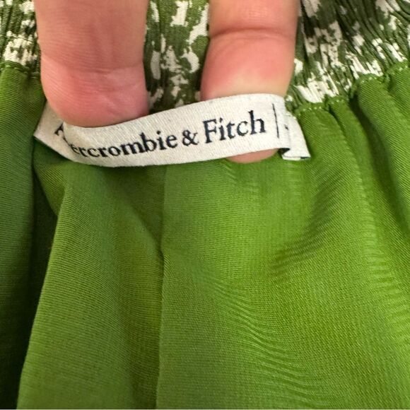 Abercrombie and Fitch Green‎ and White Print  Loose Fit Crop Top Size L - Picture 5 of 9